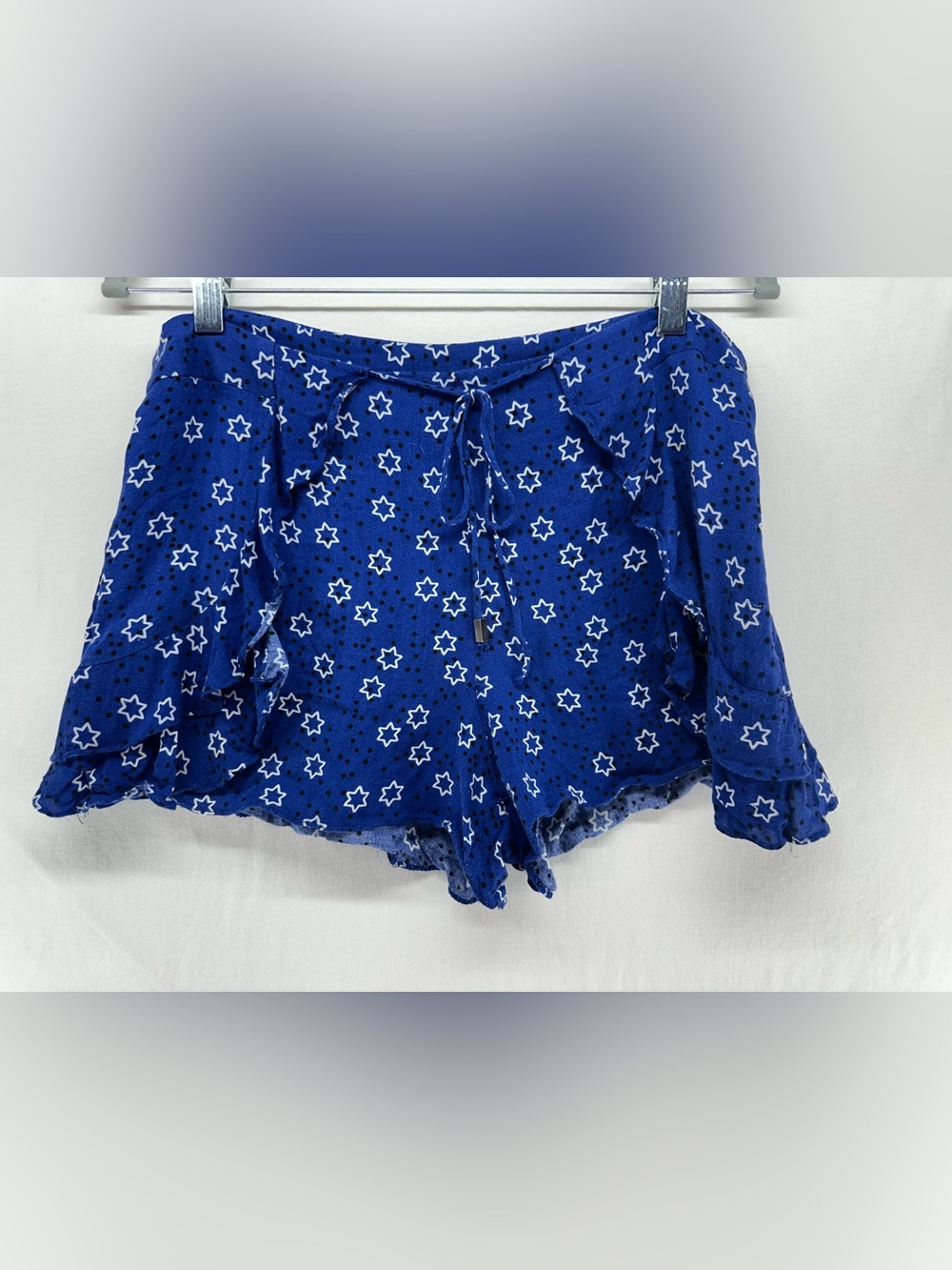 Farm Rio Women’s Shorts Blue White Stars Ruffle‎ Drawstring Festival M Flawed